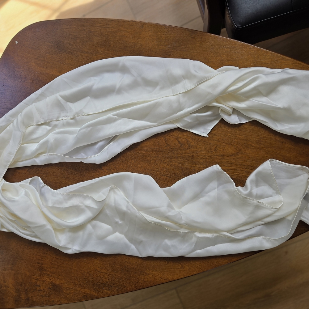 Elegant White And Cream Scarves